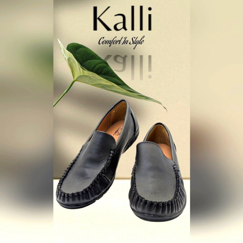 NWOT Kalli Black Women Sz 8 Slip On Loafers Mokassins Slipresistent